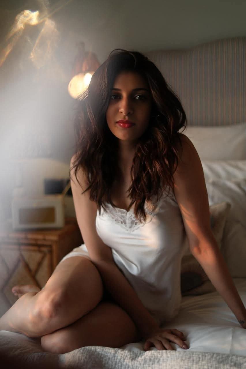 Kannada speaking aunty nude live video call adult chat phone sex chat service available