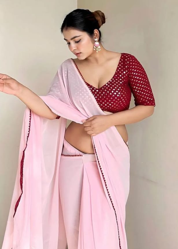 Rourkela Top model 𝟲𝟮𝟬𝟮𝟱𝟳𝟯𝟯𝟳𝟰 college call girl service available in