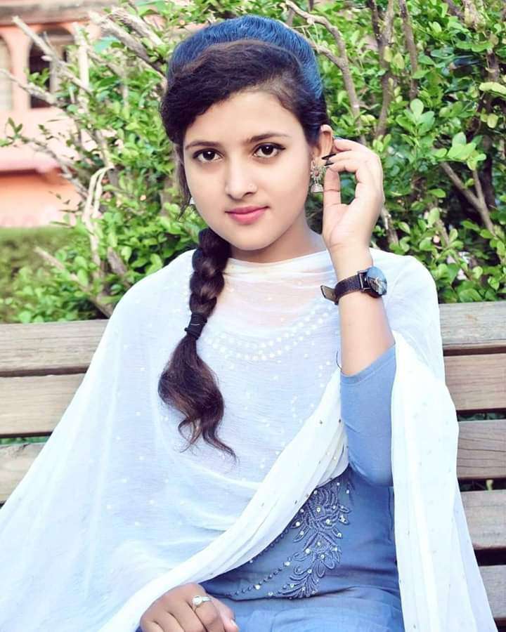 Top model 𝟵𝟯𝟬𝟰𝟲𝟭𝟱𝟭𝟮𝟳 college call girl service available in