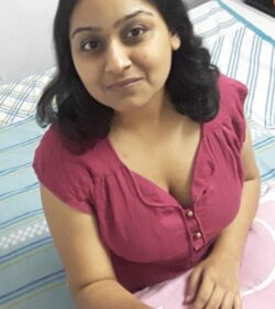 Hot-Wife-From-Pune-Shows-Her-Naked-Body