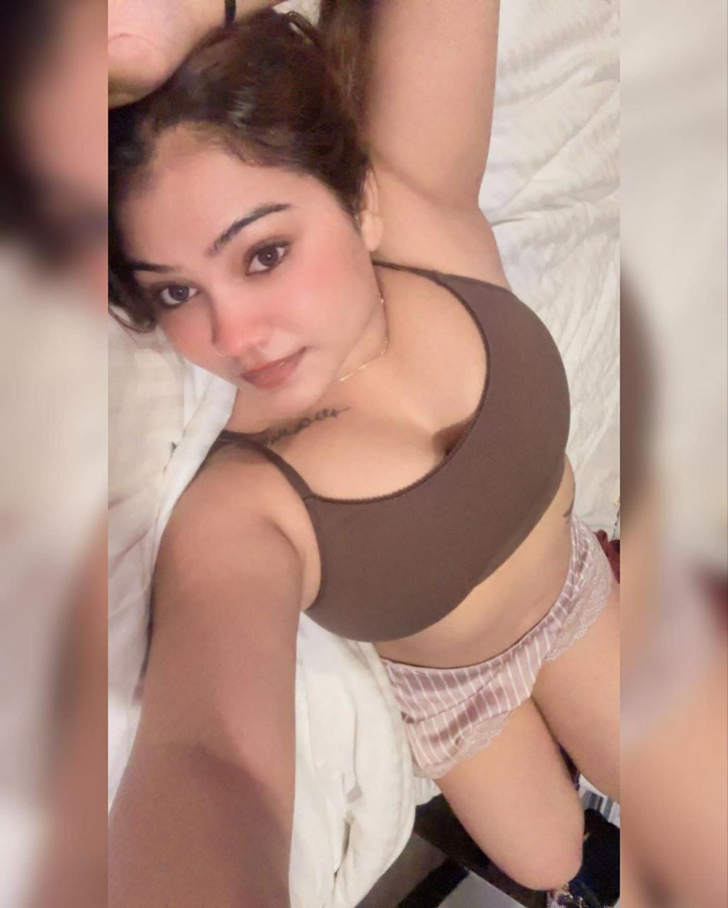 Book No.1 Call Girls in Paharganj Delhi & Escorts Service 📞+91-9990010547