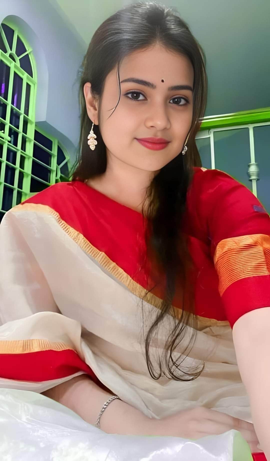 Call Girls in Hauz Khas Delhi 9953056974 high profile Escort Service