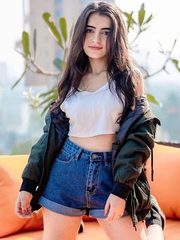 Call Girls in Pragati Vihar 𝟵𝟓𝟓𝟓𝟕𝟕𝟯𝟴𝟯𝟲 Delhi NCR