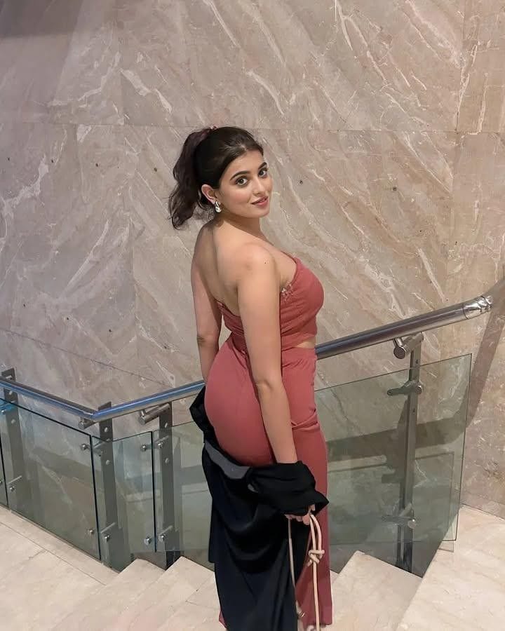 2026*Call Girls In Delhi Karol Bagh Metro↠9711147426 Female –