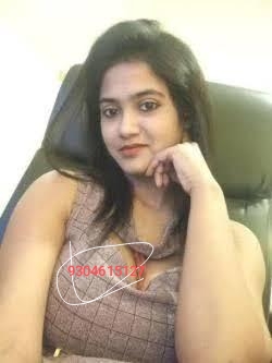 Top model 𝟵𝟯𝟬𝟰𝟲𝟭𝟱𝟭𝟮𝟳 college call girl service available in