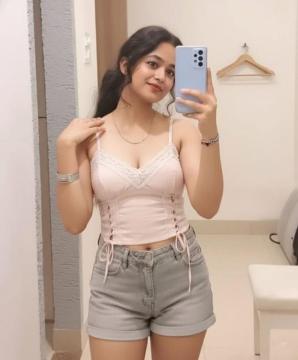 Top model 𝟵𝟯𝟬𝟰𝟲𝟭𝟱𝟭𝟮𝟳 college call girl service available in