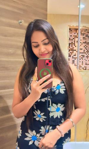 Top model 𝟵𝟯𝟬𝟰𝟲𝟭𝟱𝟭𝟮𝟳 college call girl service available in