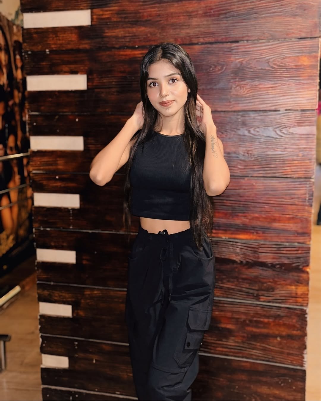 Late-Night Call Girls in Vaishali Sector-2 Ghaziabad – Delhi Escorts Service 9220592151