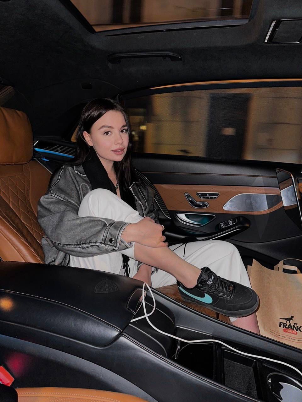 Late-Night Call Girls in Sector 73, Gurgaon – Delhi Escorts Service 9220592151