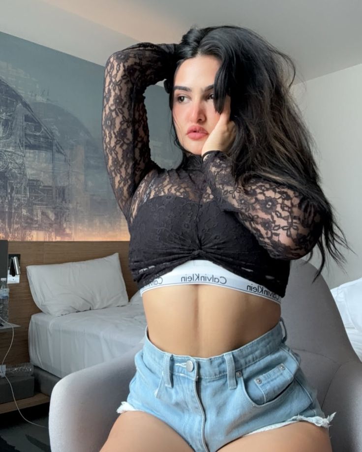 Late-Night Call Girls in Sector 37 Noida) – Delhi Escorts Service 9220592151