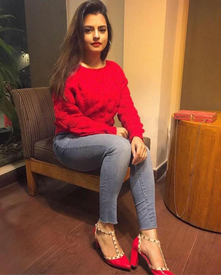 9990771857 Call Girls Noida Sector 66 Noida – Near Metro