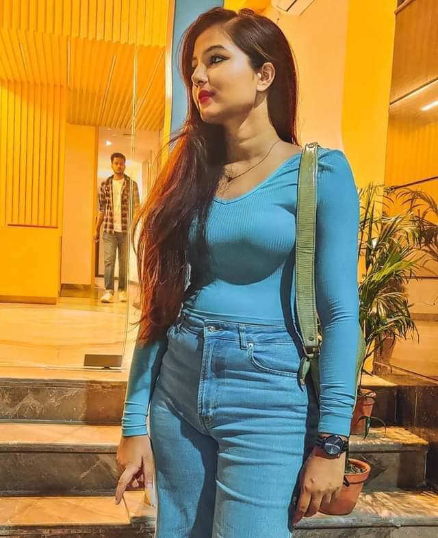 9990771857 Call Girls Lal Quila Delhi – Near Metro Vikaspuri