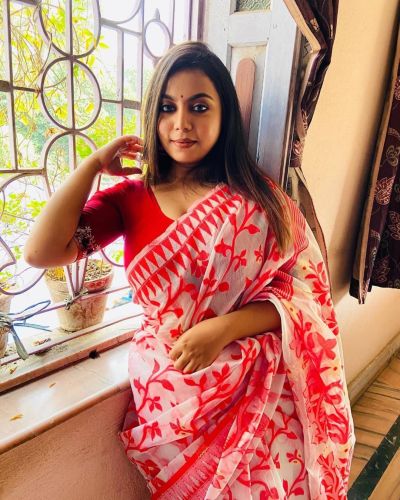 9990771857 Call Girls Fateh Nagar Delhi – Near Metro Line