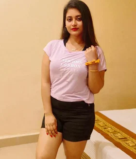 Call Girls Near Sector 72 Faridabad 8920285992