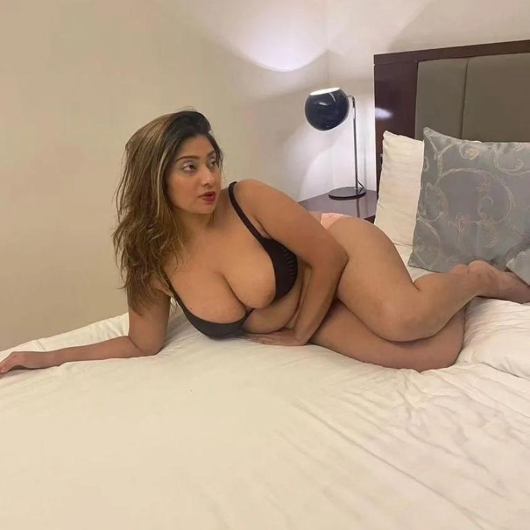 9990771857 Call Girls Shahdara Delhi – Near Metro Shahdara