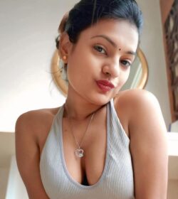 92897call60037-Russian-Indian-girl-in-Mahipalpur-AERO-city-hotel_9-2