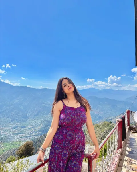 Call Girls In Kailash Colony 9643097474 Sevice Delhi-100% Available 247