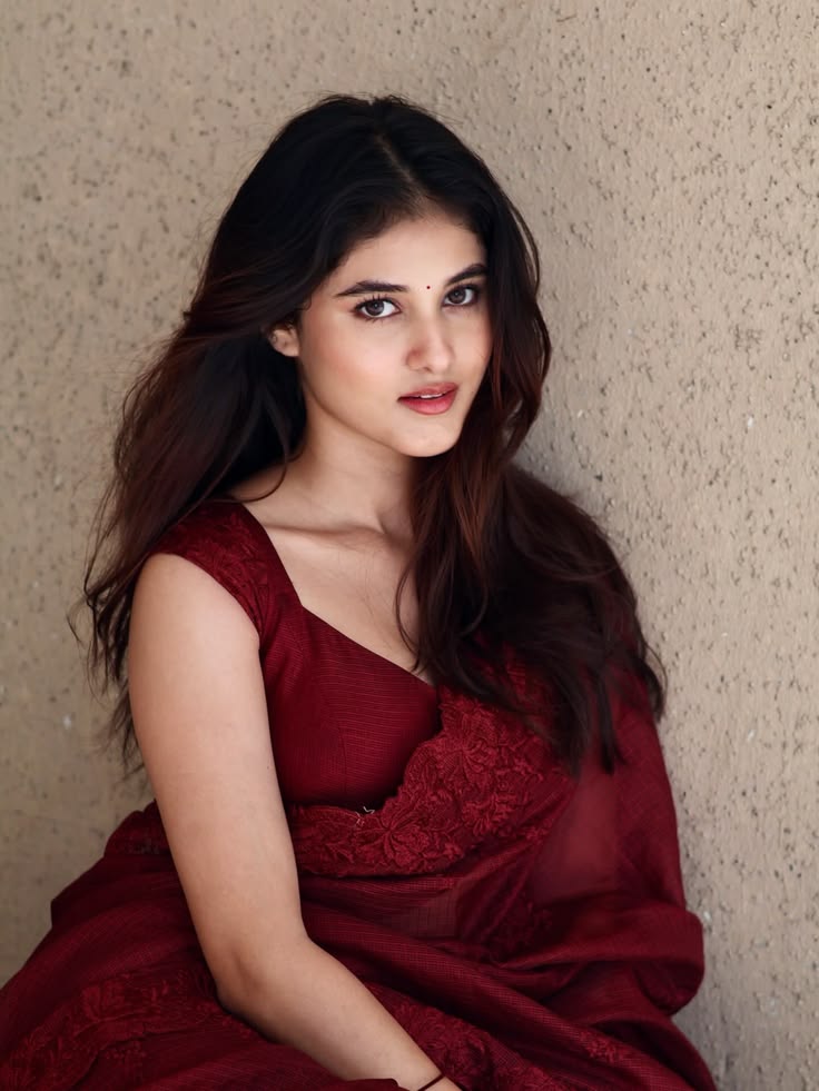 Call Girls In Kanjhawala 𝟗𝟕𝟏𝟏𝟎𝟏𝟒𝟕𝟎𝟓 Escort Service