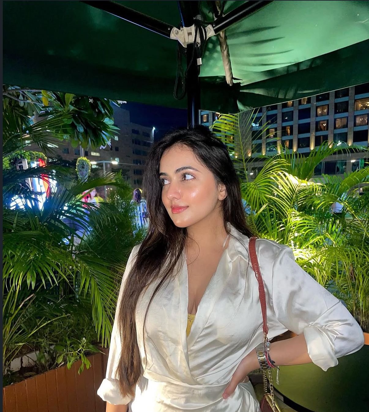 Gurgaon Choma Village Call Girls Service VIP Model Book Now @9990233396