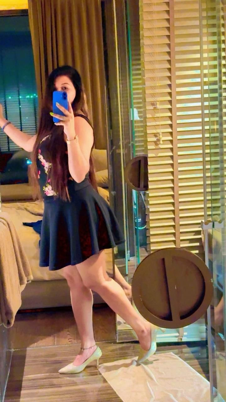 Call Girls In Connaught Place New Delhi 8527163129 Female Escort Service Delhi Ncr