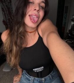 17741825566024-280×415-1