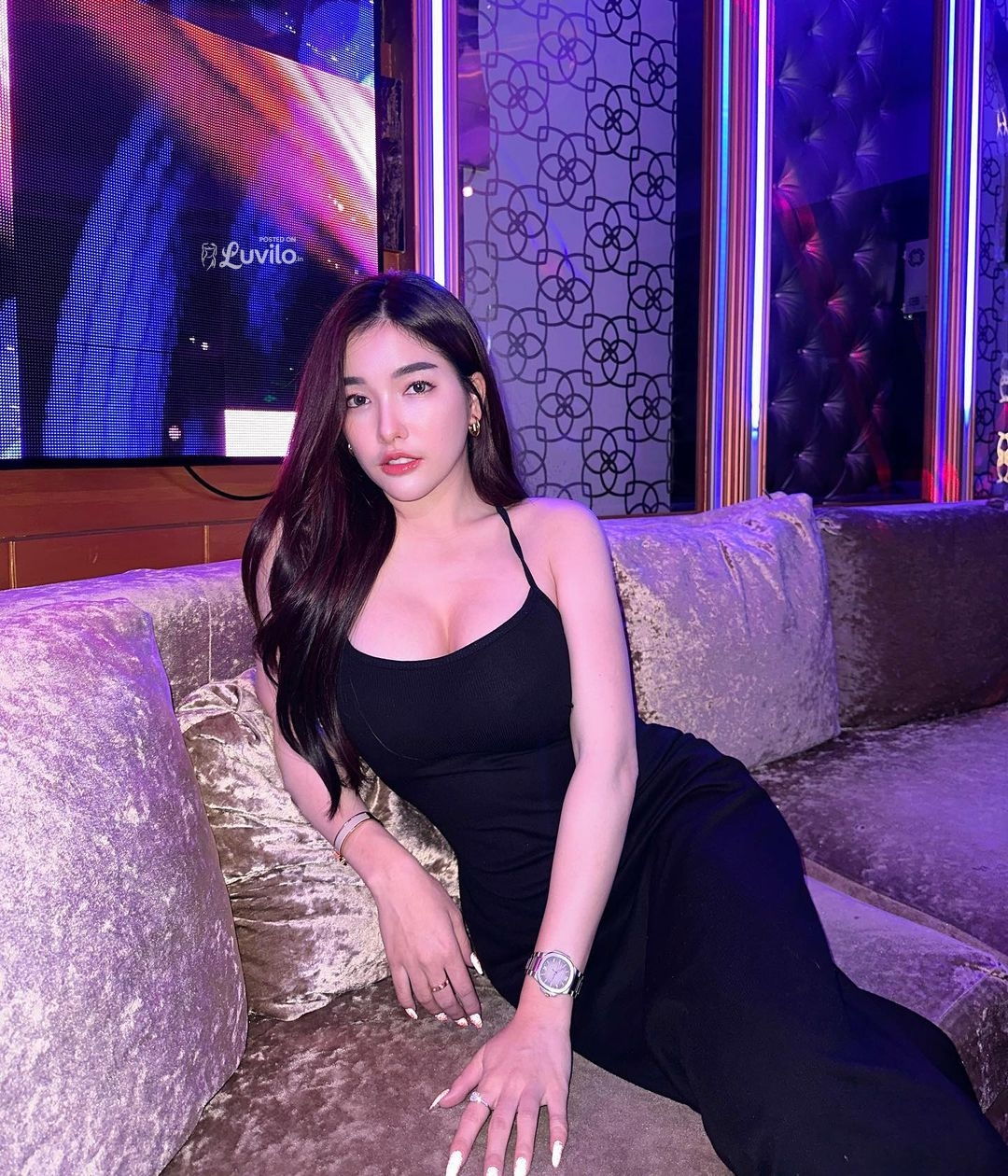 Call Girls In DoubleTree by Hilton Gurugram 981175*4503 Cash Payment No