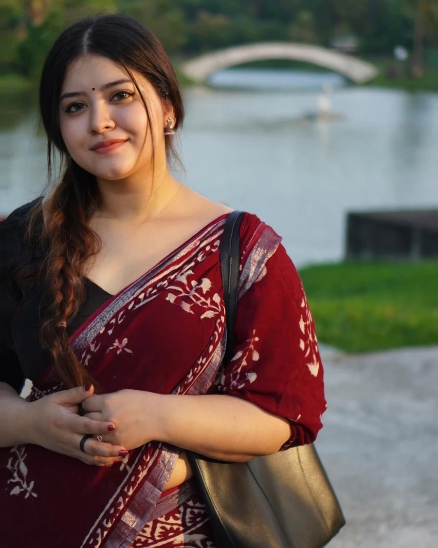 (GFE)-9643077921 |Call Girls Service in Vasant Kunj Delhi | COD Akash Call