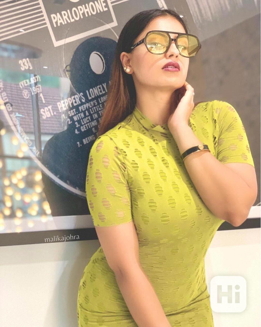 9319099832 Russian Escorts in Delhi Book Delhi Escorts in Hotel 24/7