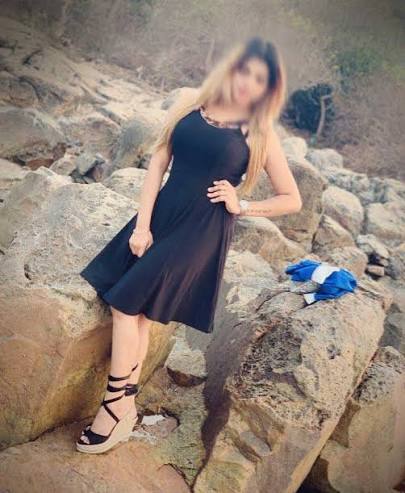 Call Girls In Near Lemon Tree Premier Delhi Airport, ((9958560360 )) Delhi Independent Escort Service