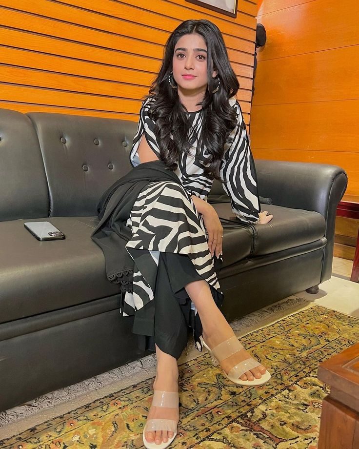 Pitampura Call Girls In Delhi 📞9220592151 Quality-Checked Escorts Profiles
