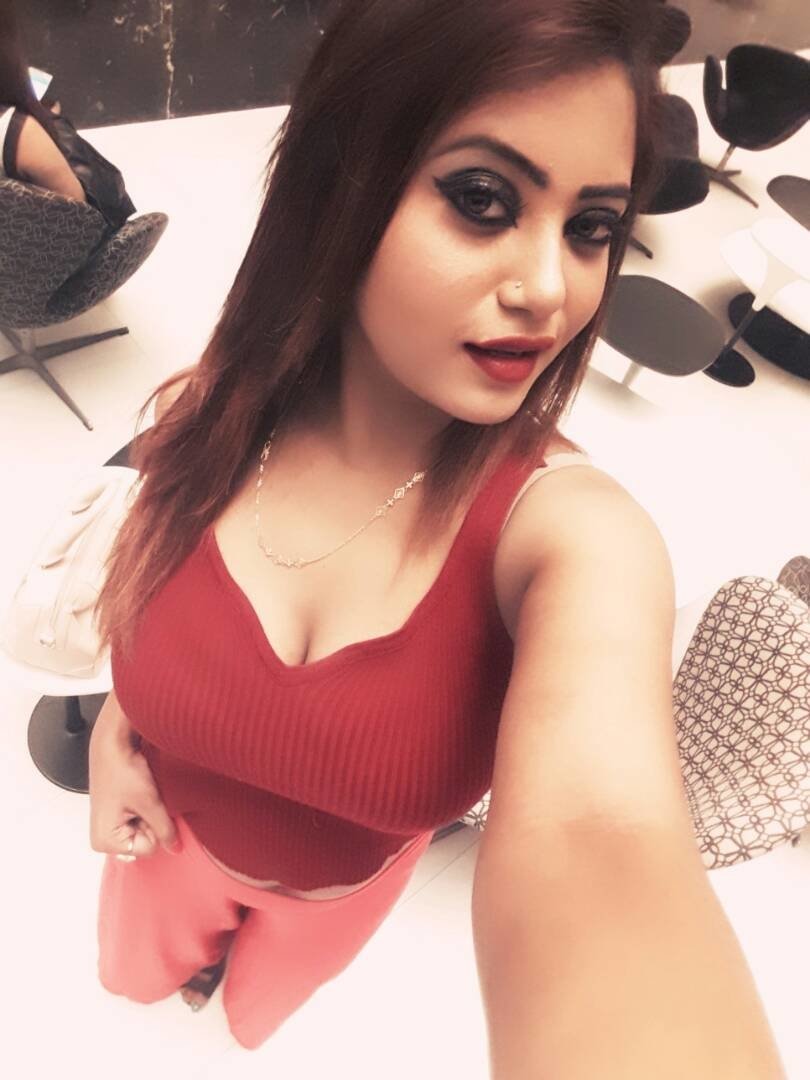 Escorts Service Near Samrat Hotel- (69 Expert) – Desi Bhabhi call me -9958560360