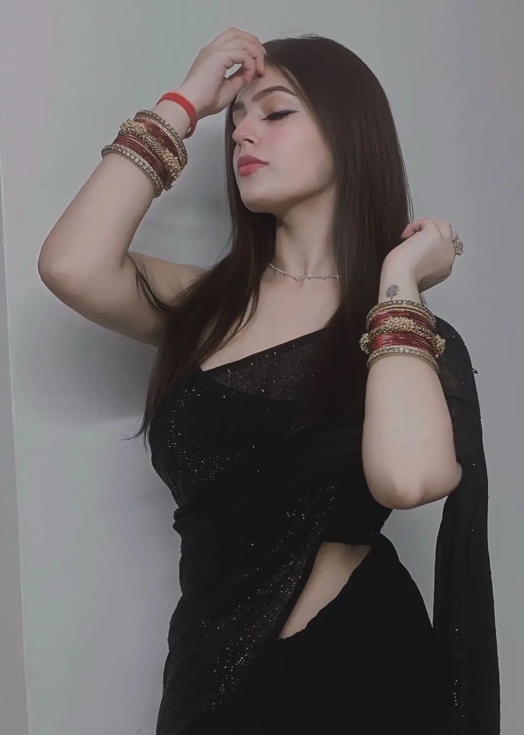 Low rate Call girls in Munirka Metro Delhi | call me kesha +918178966642