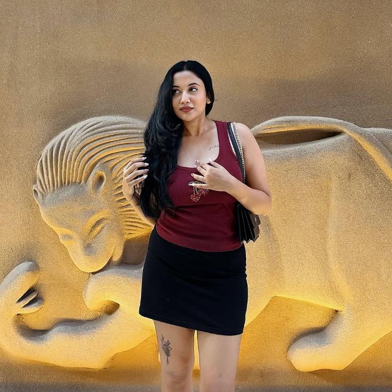+919319099832 Call Girls In Saket Delhi Escorts